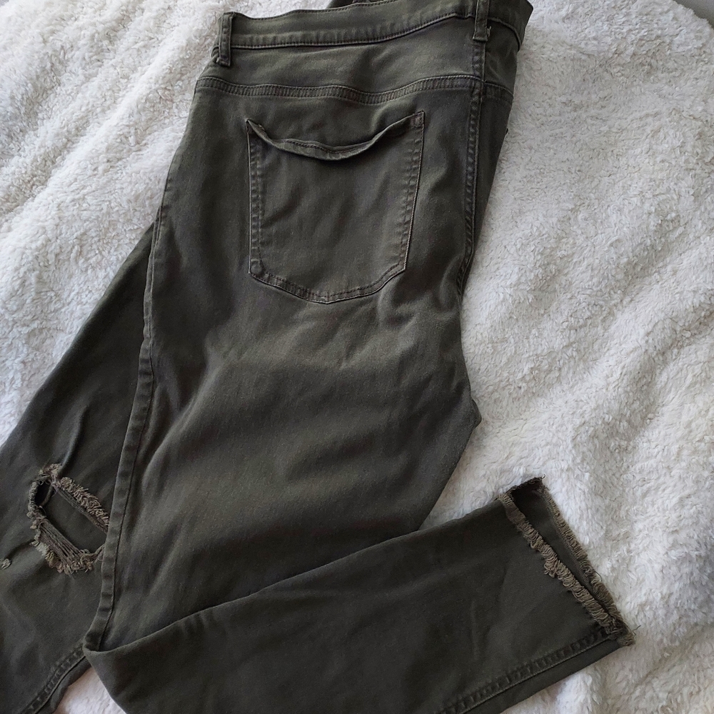 Express Jeans - Picture 3 of 5